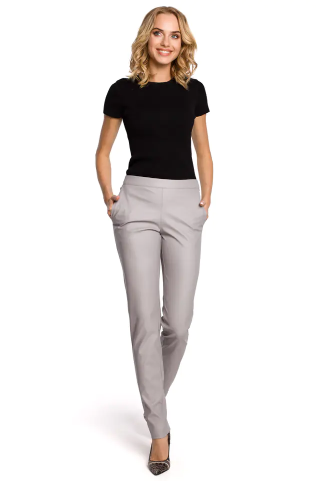 ⁨M144 Elegant tube pants made of eco-leather - grey (Colour grey, Size XL (42))⁩ at Wasserman.eu