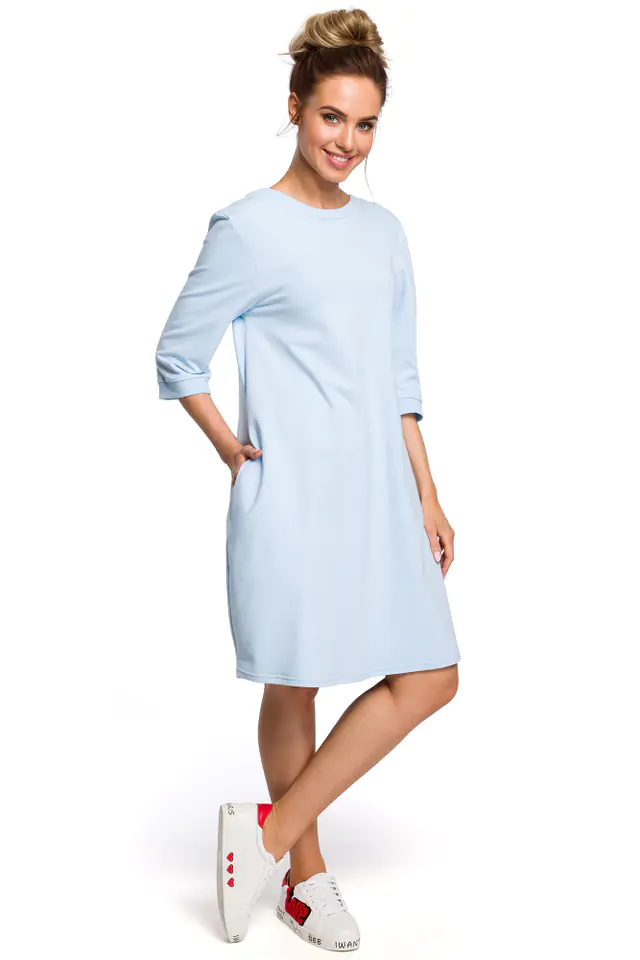 ⁨M417 Dress with neckline on the back - light blue (Cyan, Size S (36))⁩ at Wasserman.eu