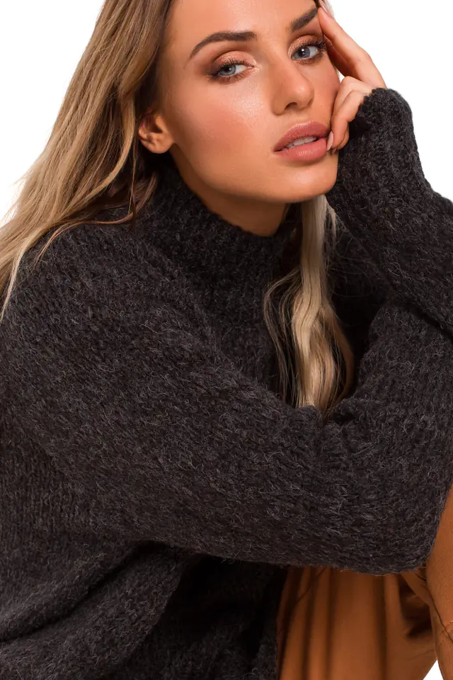 ⁨M468 Sweater turtleneck with asymmetrical bottom - graphite (Graphite color, Size L/XL)⁩ at Wasserman.eu