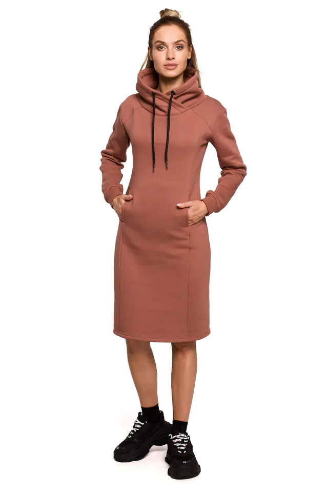 ⁨M619 High collar dress - marsala (Colour mocca, Size XL (42))⁩ at Wasserman.eu