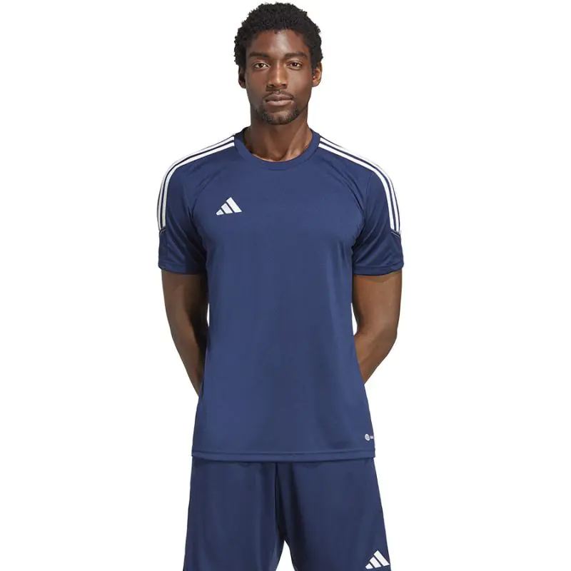 ⁨Koszulka adidas TIRO 23 Training JSY M (kolor Granatowy, rozmiar L)⁩ w sklepie Wasserman.eu