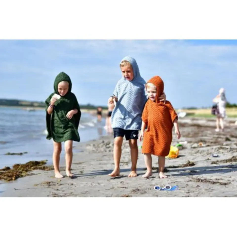 ⁨Filibabba poncho zigzag dark green⁩ at Wasserman.eu