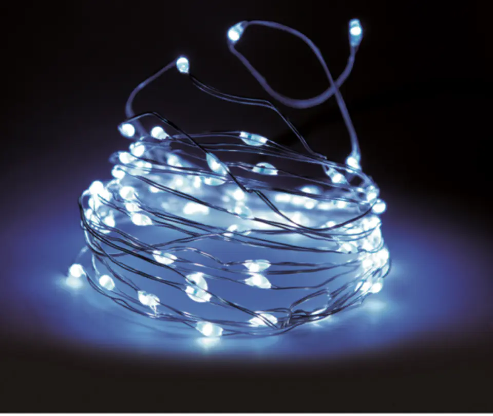 ⁨Lampki światełka 100 LED na druciku zimna biel na baterie⁩ w sklepie Wasserman.eu