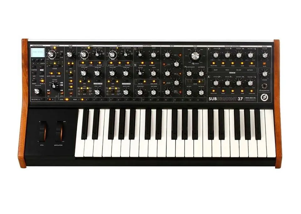 ⁨MOOG SUBsequent 37 - Analog synthesizer⁩ at Wasserman.eu