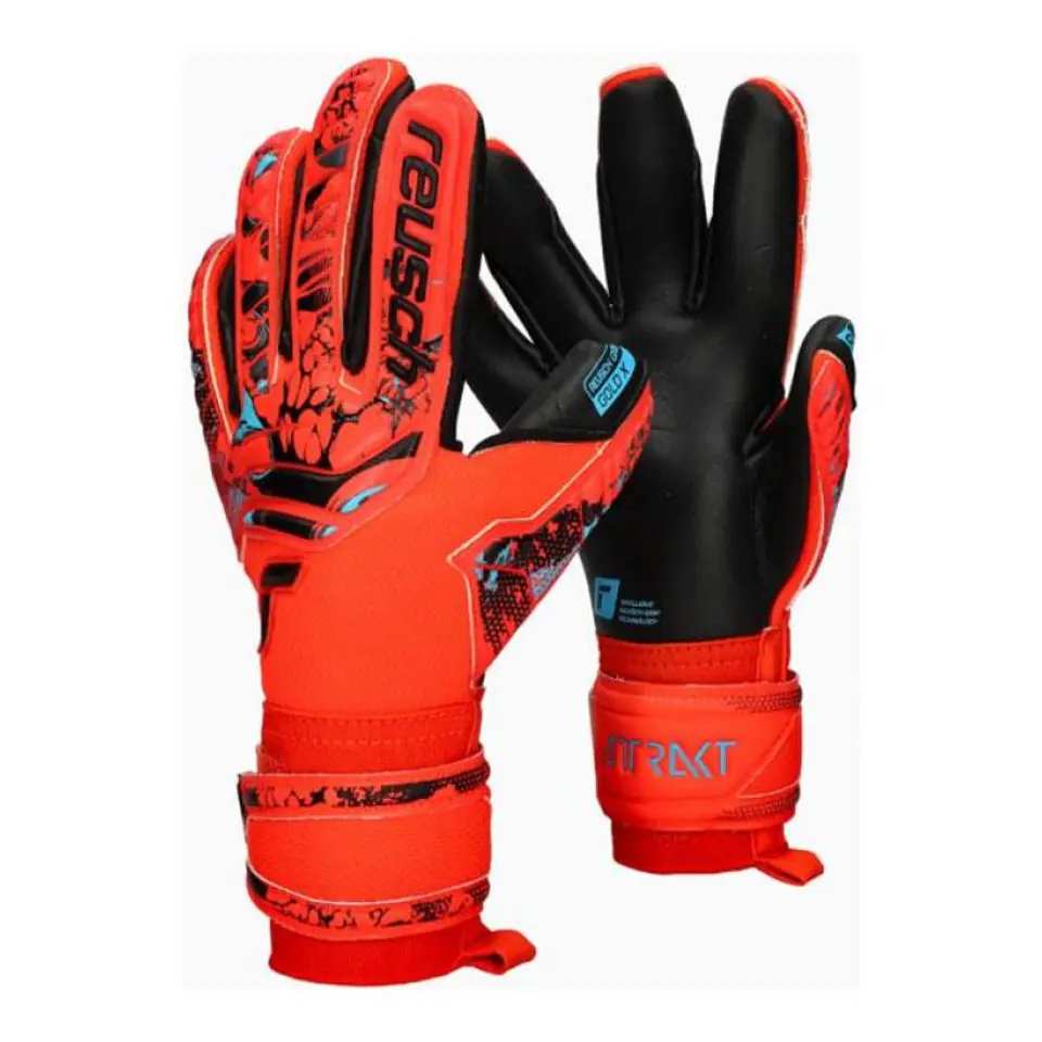 ⁨Rękawice bramkarskie Reusch Attrakt Gold X Jr 5372955 (kolor Czarny. Czerwony, rozmiar 8)⁩ w sklepie Wasserman.eu