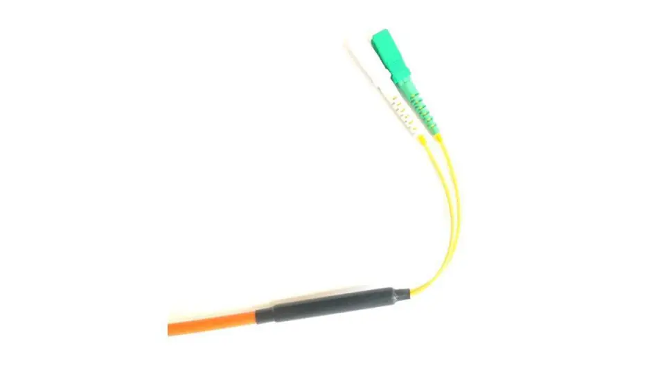 ⁨Kabel światłowodowy ze złączami DAC 2J 2xSC/APC /2km/ 02S3-DAC00-2000Q⁩ w sklepie Wasserman.eu