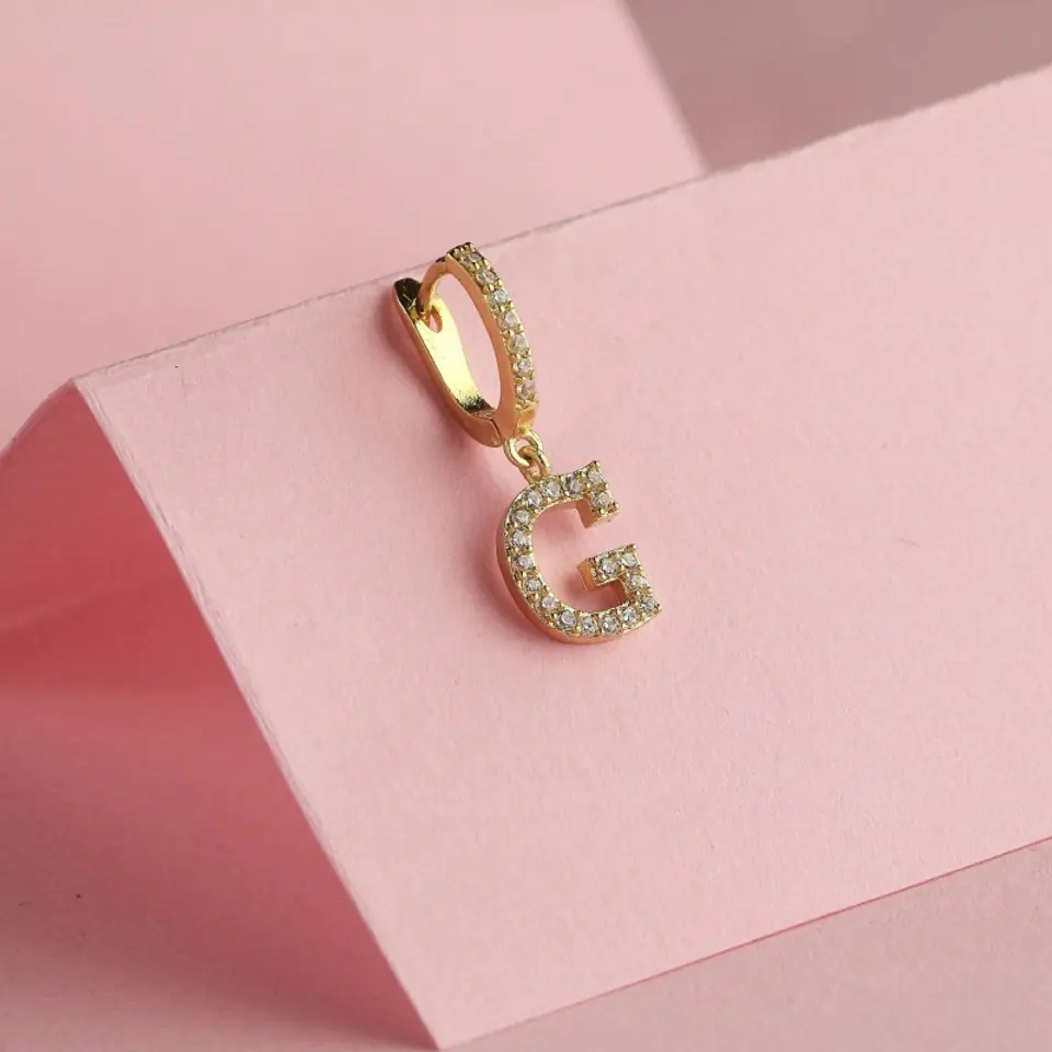 ⁨Gold-plated earrings letter G KST1683G⁩ at Wasserman.eu