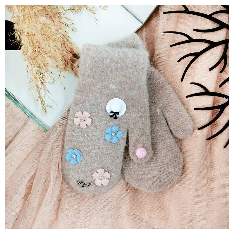 ⁨CUTE ANGEL GLOVES, FLOWERS REK129⁩ at Wasserman.eu