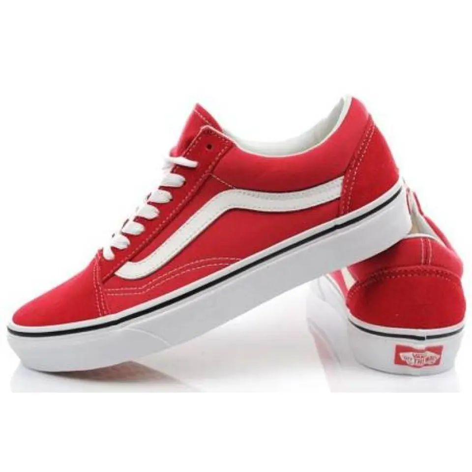 ⁨Buty Vans Old Skool U (kolor Czerwony)⁩ w sklepie Wasserman.eu