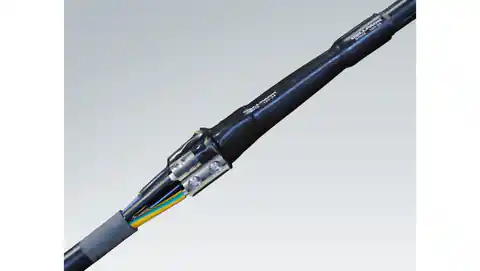 ⁨Mufa termokurczliwa przelotowa do kabli 4-żyłowych NN zawiera złączki śrubowe Al-Cu SMHSV4 50-150 427256⁩ w sklepie Wasserman.eu