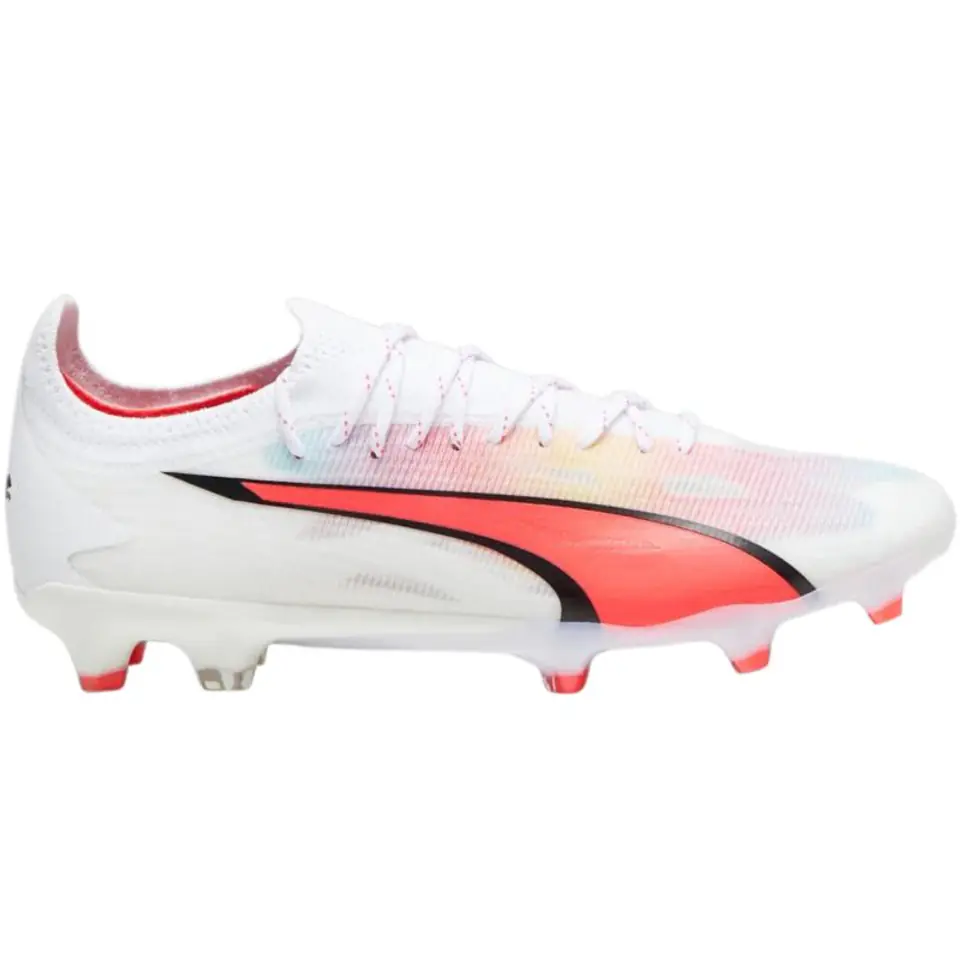 ⁨Buty piłkarskie Puma Ultra Ultimate FG/AG M 107311 (kolor Biały, rozmiar 44)⁩ w sklepie Wasserman.eu