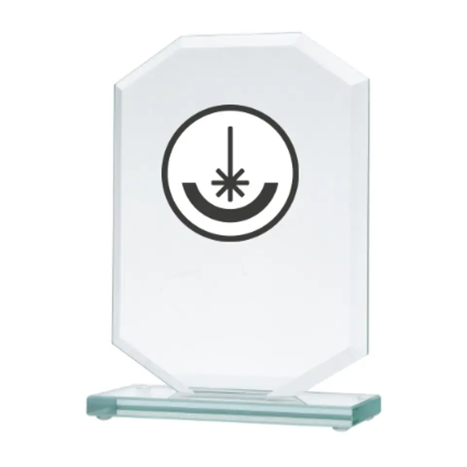 ⁨Trofeum szklane grawerowane⁩ w sklepie Wasserman.eu