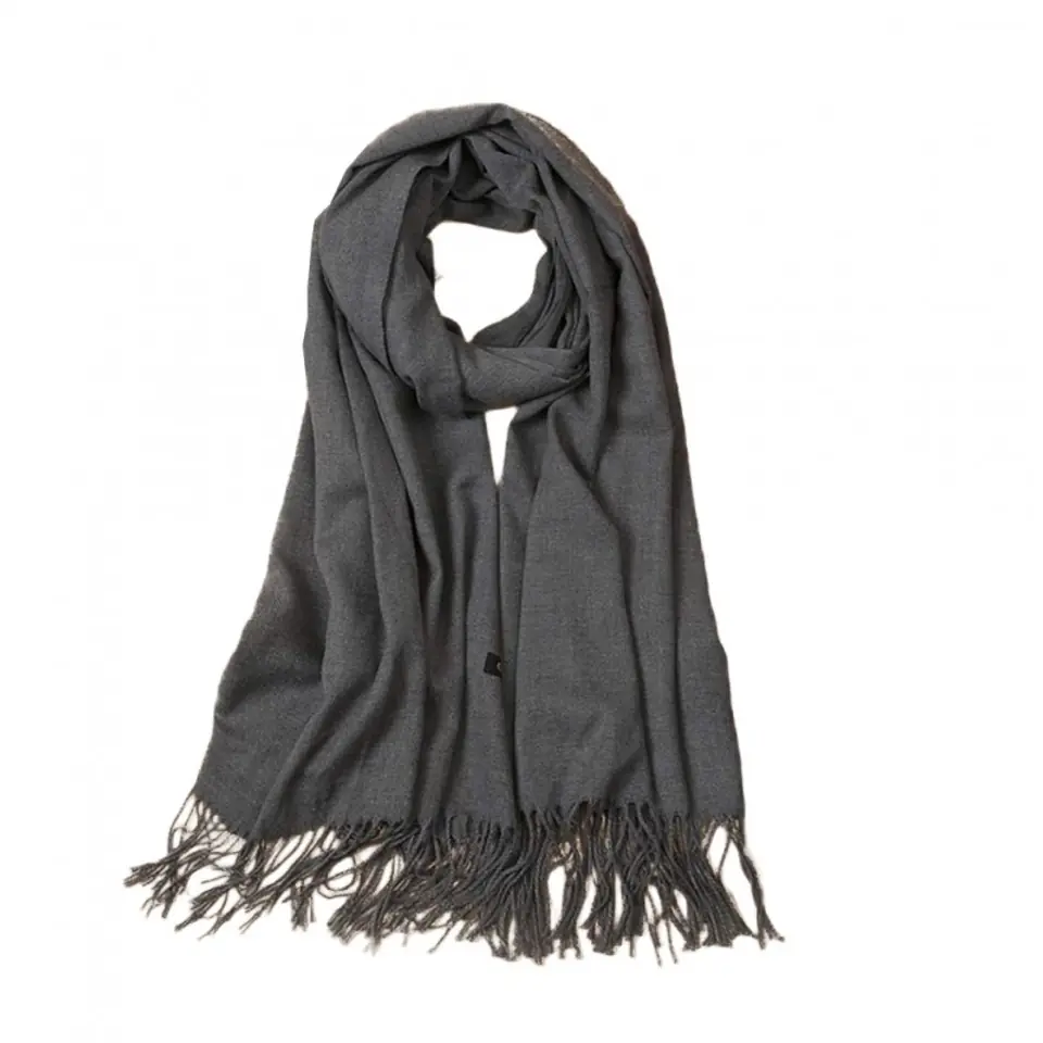 ⁨Scarf with fringe, scarf gray SZA40SZA⁩ at Wasserman.eu