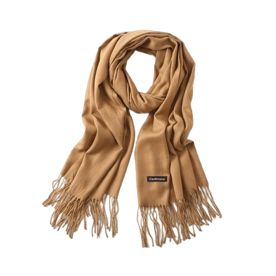 ⁨Fringed scarf, red scarf SZA40RUD⁩ at Wasserman.eu