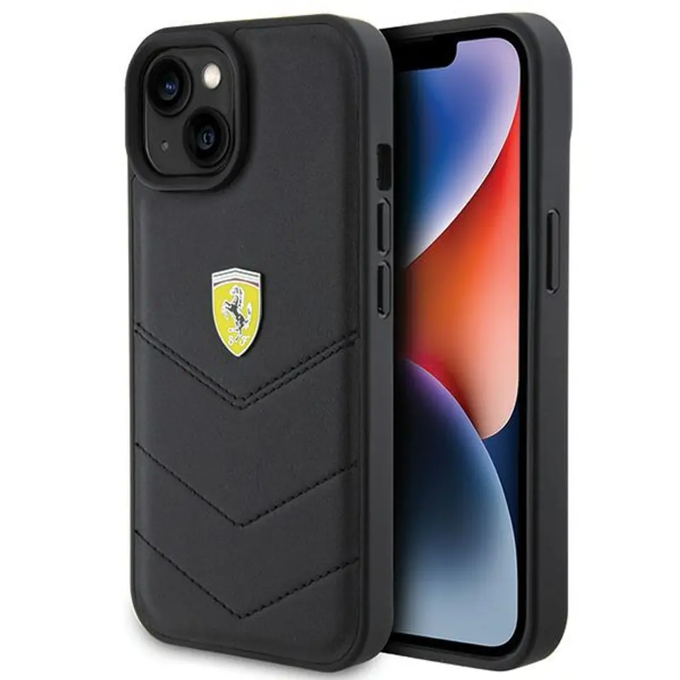 ⁨Ferrari FEHCP15SRDUK iPhone 15 6.1" czarny/black hardcase Quilted Metal Logo⁩ w sklepie Wasserman.eu