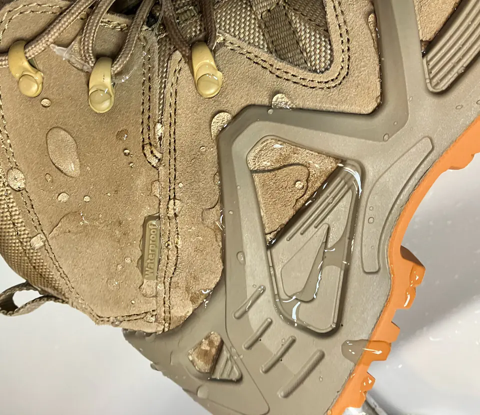 ⁨TRZEWIKI ZAMSZ/OXFORD BEŻOWE, "39", LAHTI⁩ w sklepie Wasserman.eu