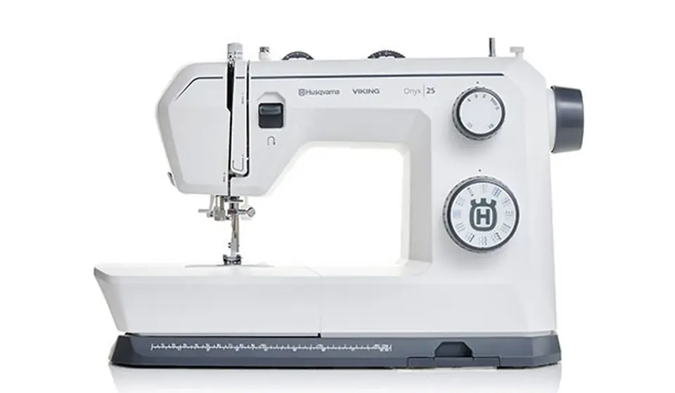 ⁨Husqvarna Onyx 25 sewing machine⁩ at Wasserman.eu