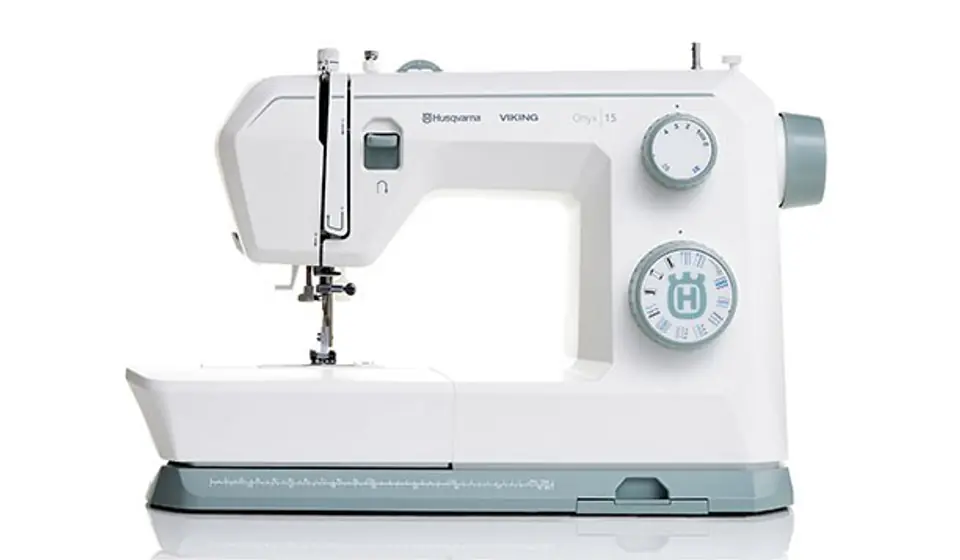 ⁨Husqvarna Onyx 15 sewing machine⁩ at Wasserman.eu