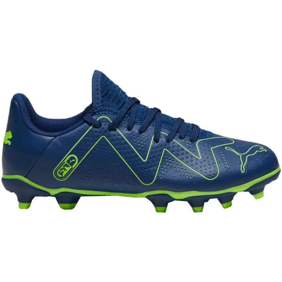 ⁨Buty Piłkarskie Puma Future Play FG/AG Jr 107388 (kolor Granatowy, rozmiar 32.5)⁩ w sklepie Wasserman.eu