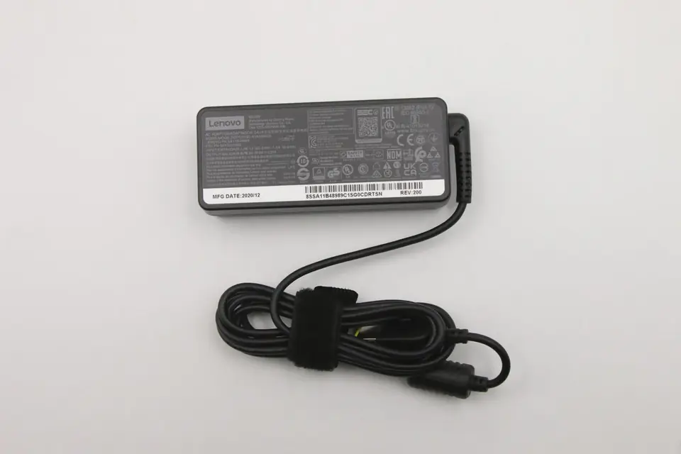 ⁨Lenovo 65W AC adapter with slim tip⁩ w sklepie Wasserman.eu