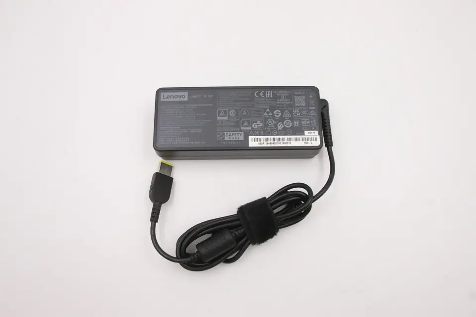 ⁨Lenovo 90W AC adapter for Lenovo⁩ w sklepie Wasserman.eu