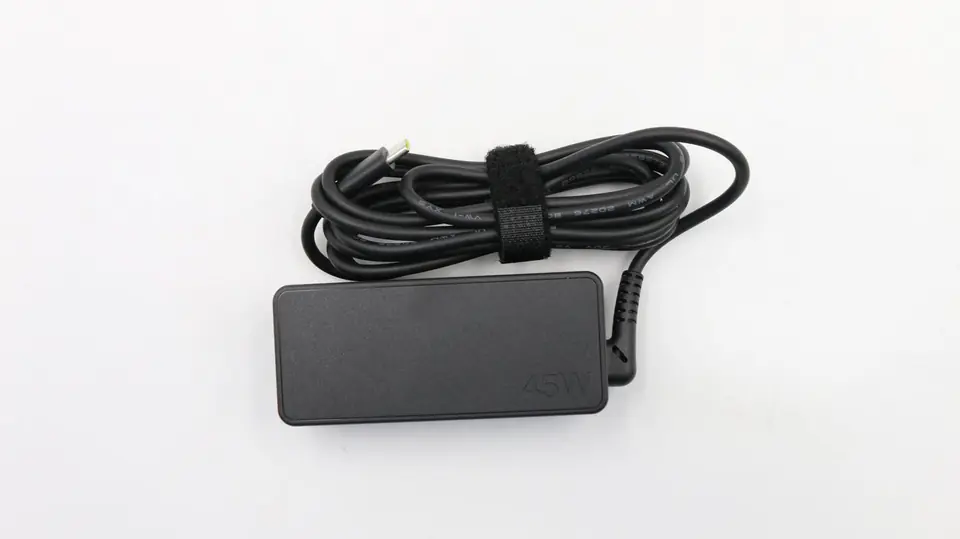 ⁨Lenovo 45W dual-port power adapter⁩ w sklepie Wasserman.eu