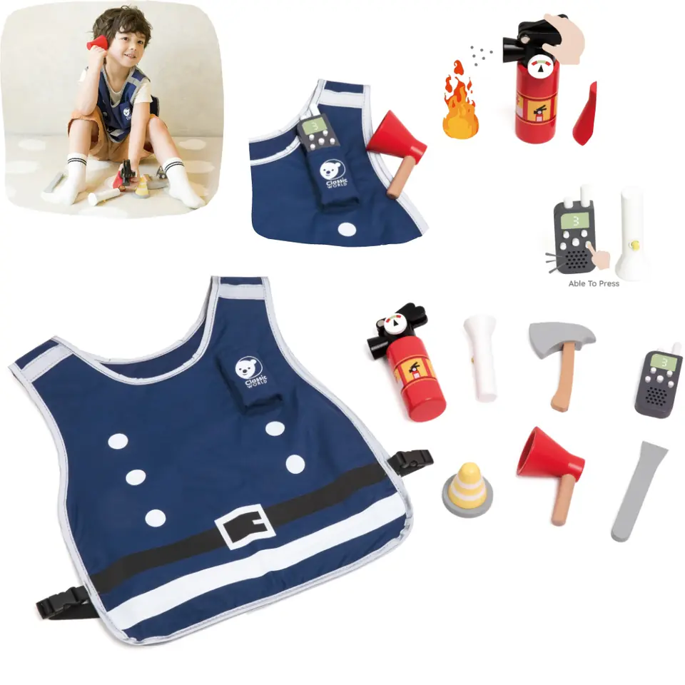 ⁨CLASSIC WORLD Little Firefighter Set Costume Tools 8 pcs.⁩ w sklepie Wasserman.eu