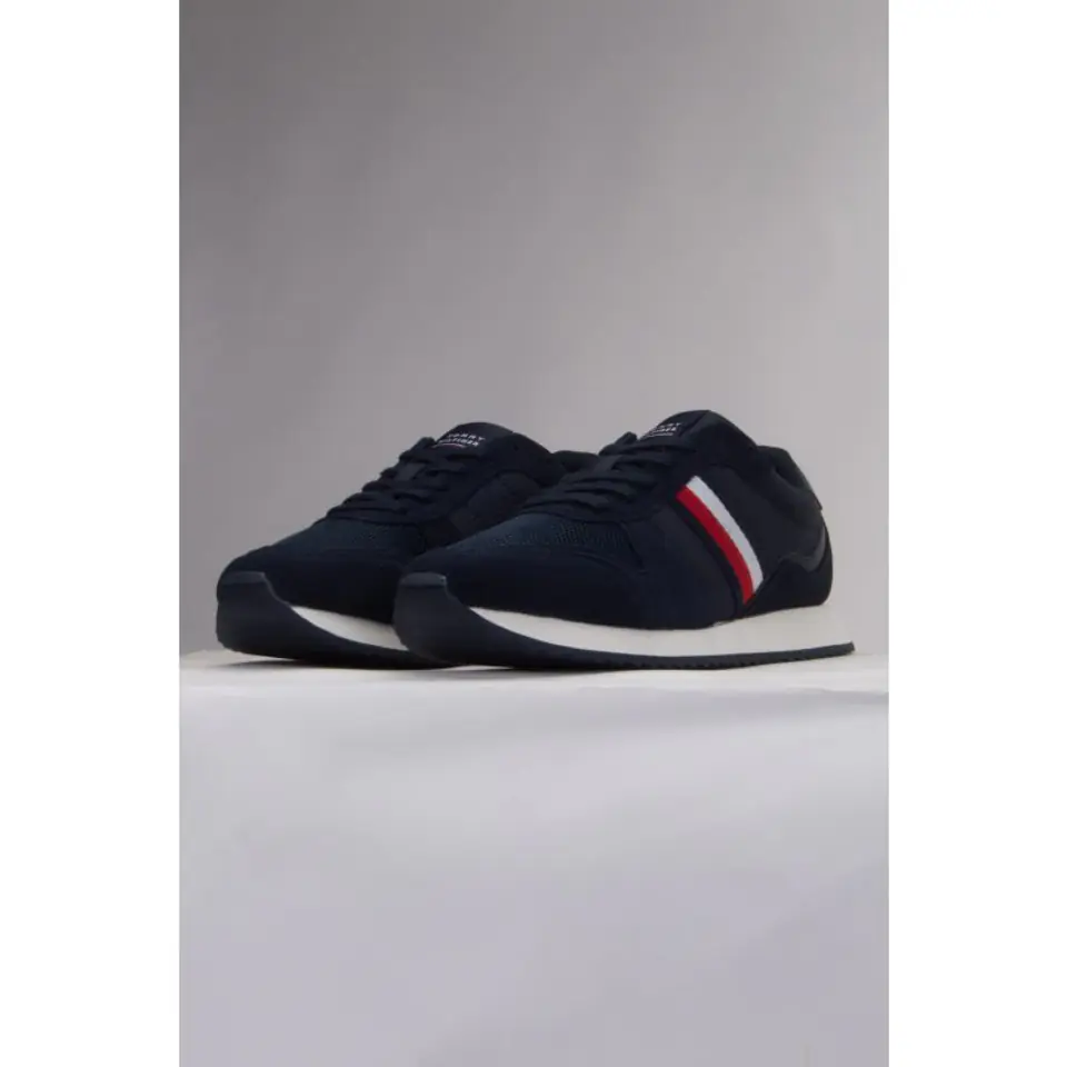 ⁨Buty Tommy Hilfiger Runner Evo Mix M (kolor Granatowy, rozmiar 42)⁩ w sklepie Wasserman.eu