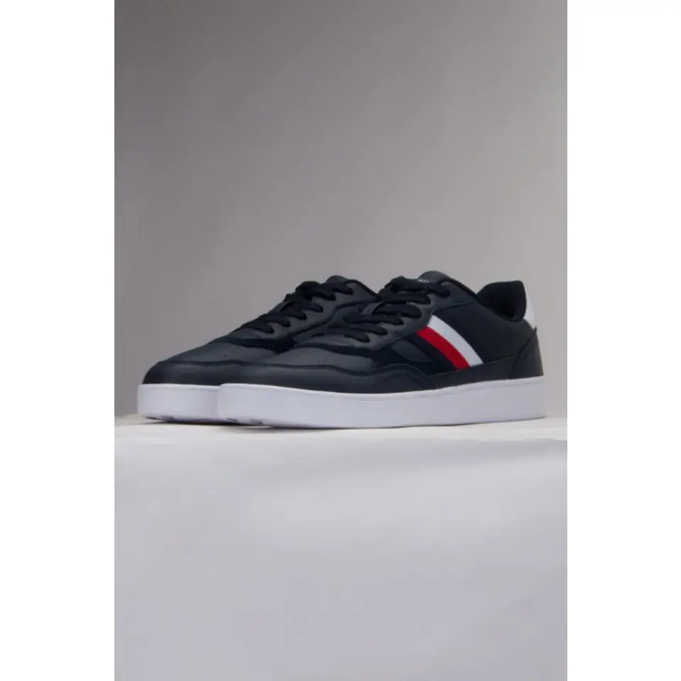 ⁨Buty Tommy Hilfiger Court Cupsole Retro Lth Stripes M (kolor Granatowy, rozmiar 41)⁩ w sklepie Wasserman.eu