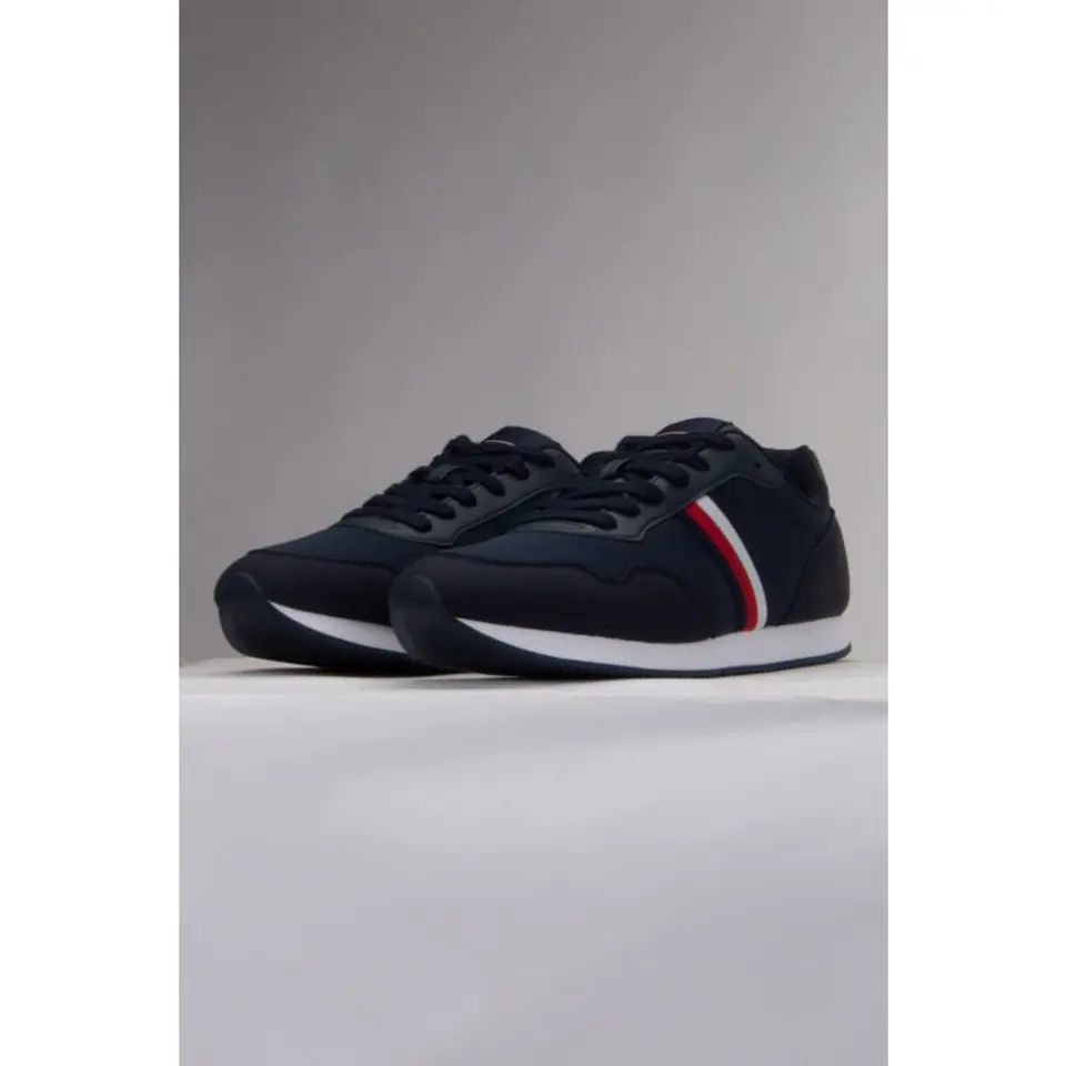 ⁨Buty Tommy Hilfiger Core Lo Runner M (kolor Granatowy, rozmiar 45)⁩ w sklepie Wasserman.eu