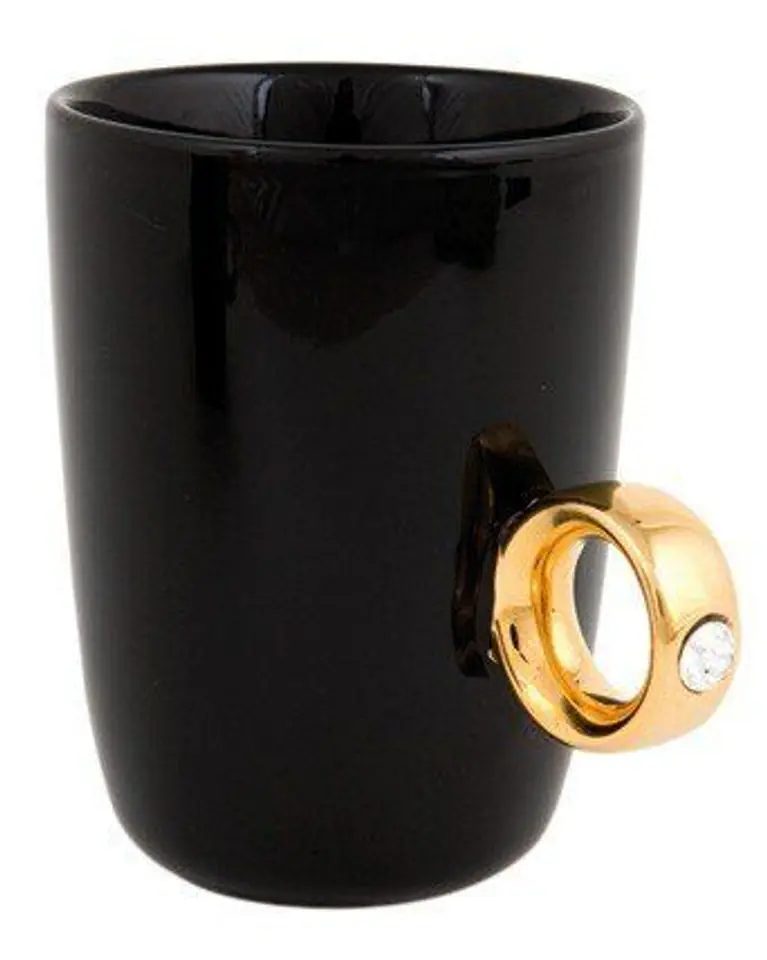 ⁨Two-carat mug - black with gold ring⁩ at Wasserman.eu