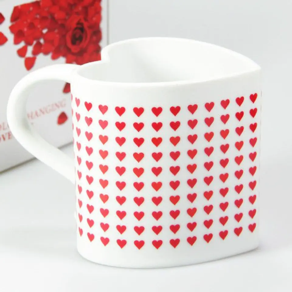 ⁨Mug magic hearts HEART⁩ at Wasserman.eu