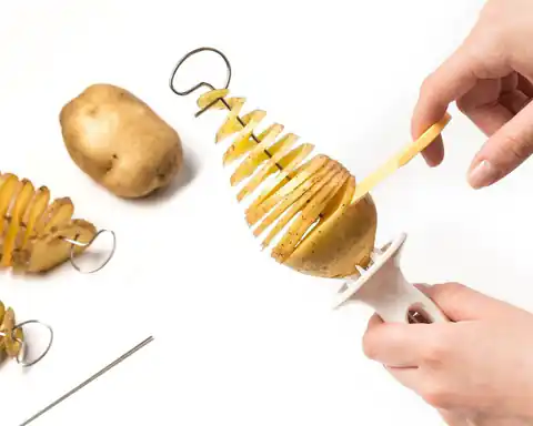 ⁨Spiral potato slicer⁩ at Wasserman.eu