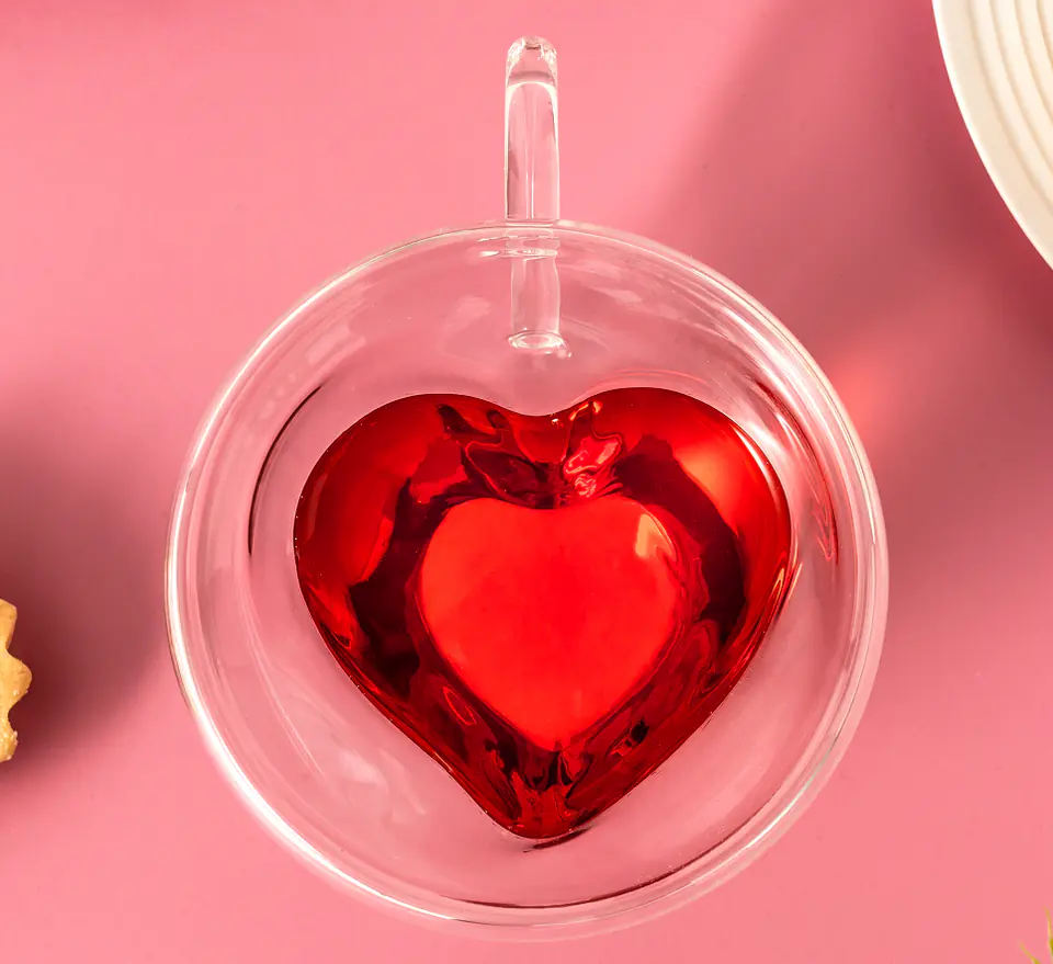 ⁨Heart Glass⁩ at Wasserman.eu