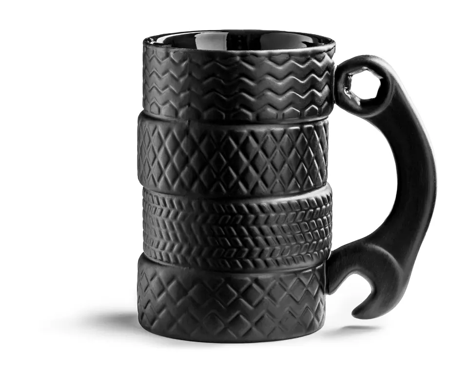 ⁨Ceramic TIRE mug with key⁩ at Wasserman.eu