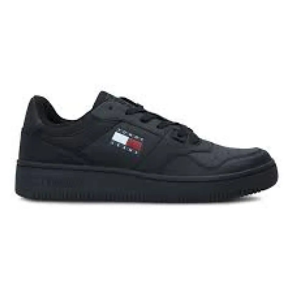 ⁨Buty Tommy Hilfiger Retro Basket Ess M EM0EM00955 (kolor Czarny, rozmiar 41)⁩ w sklepie Wasserman.eu