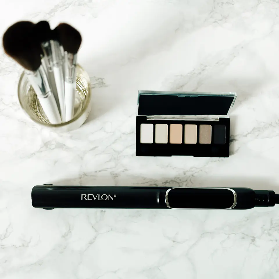 ⁨Revlon Pro Collection Salon RVST2175 Prostownica do włosów⁩ w sklepie Wasserman.eu