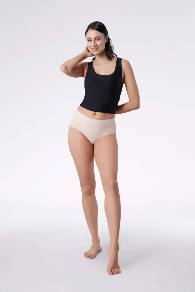 ⁨Briefs Simple Maxi Beige (size M)⁩ at Wasserman.eu