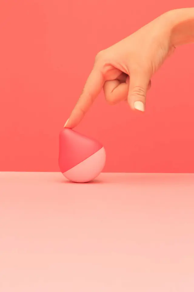 ⁨Tenga Iroha Ume Anzu Mini - kompaktowy wodoodporny masażer podręczny⁩ w sklepie Wasserman.eu