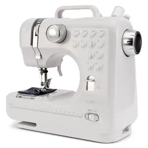 ⁨CLATRONIC NM 3795 sewing machine⁩ at Wasserman.eu