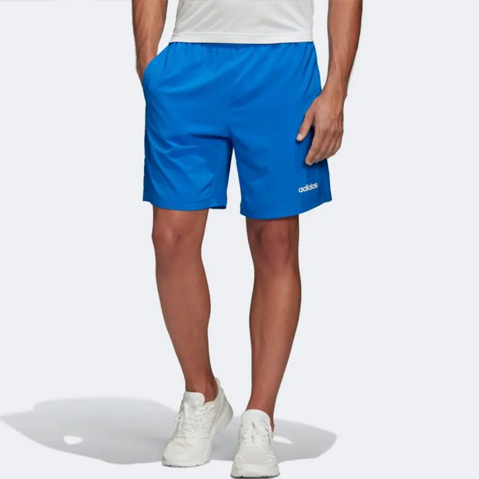 ⁨Spodenki adidas D2M Cool Shorts Woven M FM0190 (kolor Niebieski, rozmiar S)⁩ w sklepie Wasserman.eu