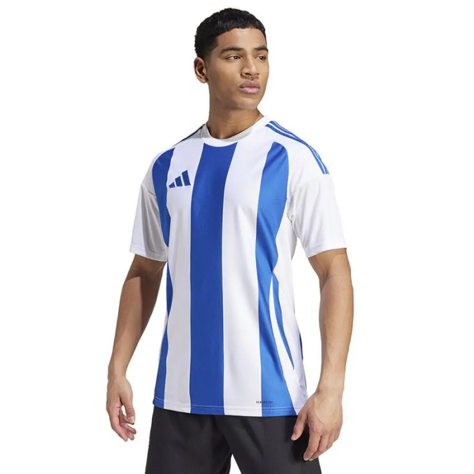 ⁨Koszulka adidas Striped 24 JSY M (kolor Biały. Niebieski, rozmiar S)⁩ w sklepie Wasserman.eu