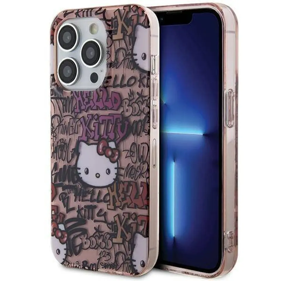 ⁨Oryginalne Etui IPHONE 13 PRO Hello Kitty Hardcase IML Tags Graffiti (HKHCP13LHDGPTP) różowe⁩ w sklepie Wasserman.eu