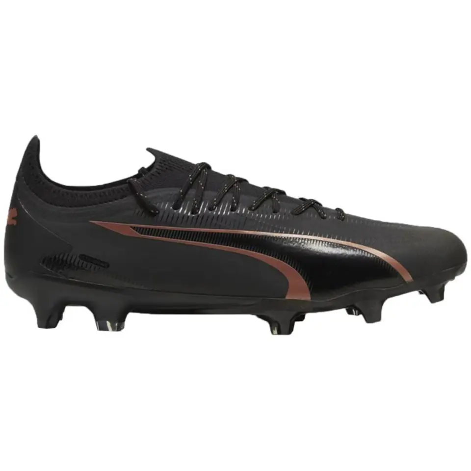 ⁨Buty piłkarskie Puma Ultra Ultimate FG/AG M 107744 (kolor Czarny, rozmiar 41)⁩ w sklepie Wasserman.eu