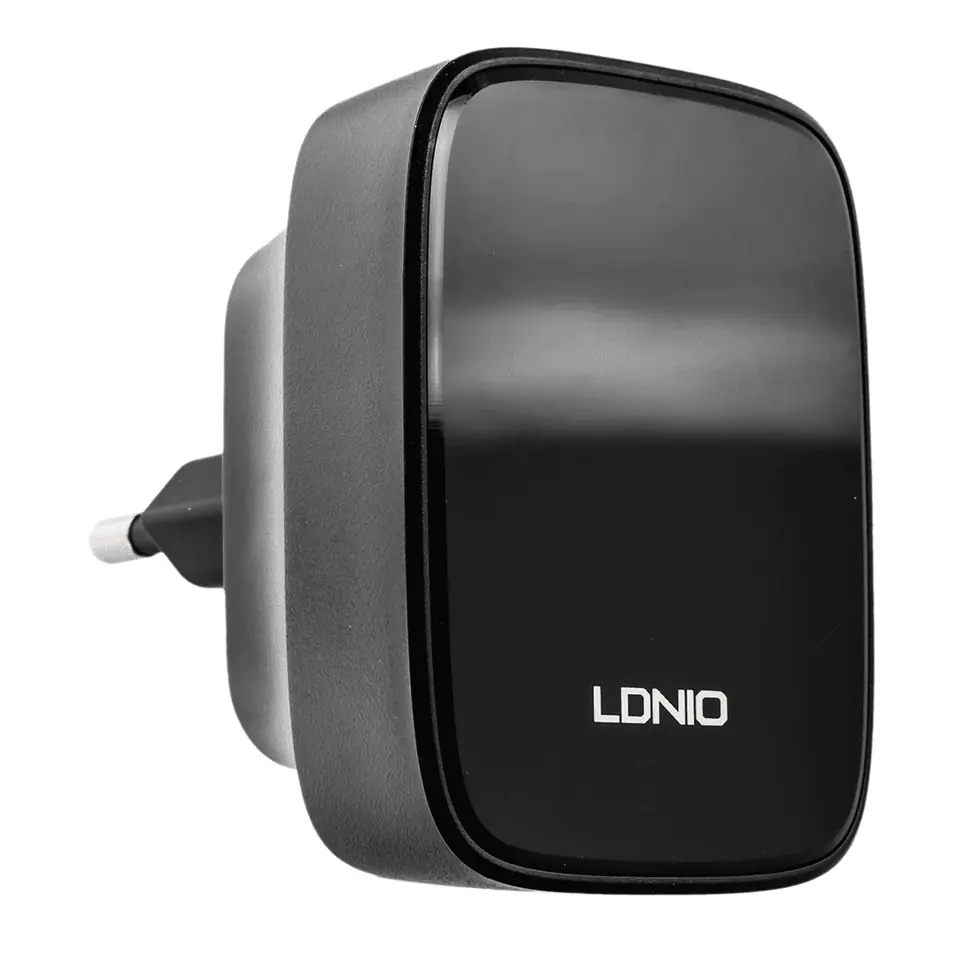 ⁨Ładowarka 32W 3 porty USB PD QC Ldnio Q334 black⁩ w sklepie Wasserman.eu