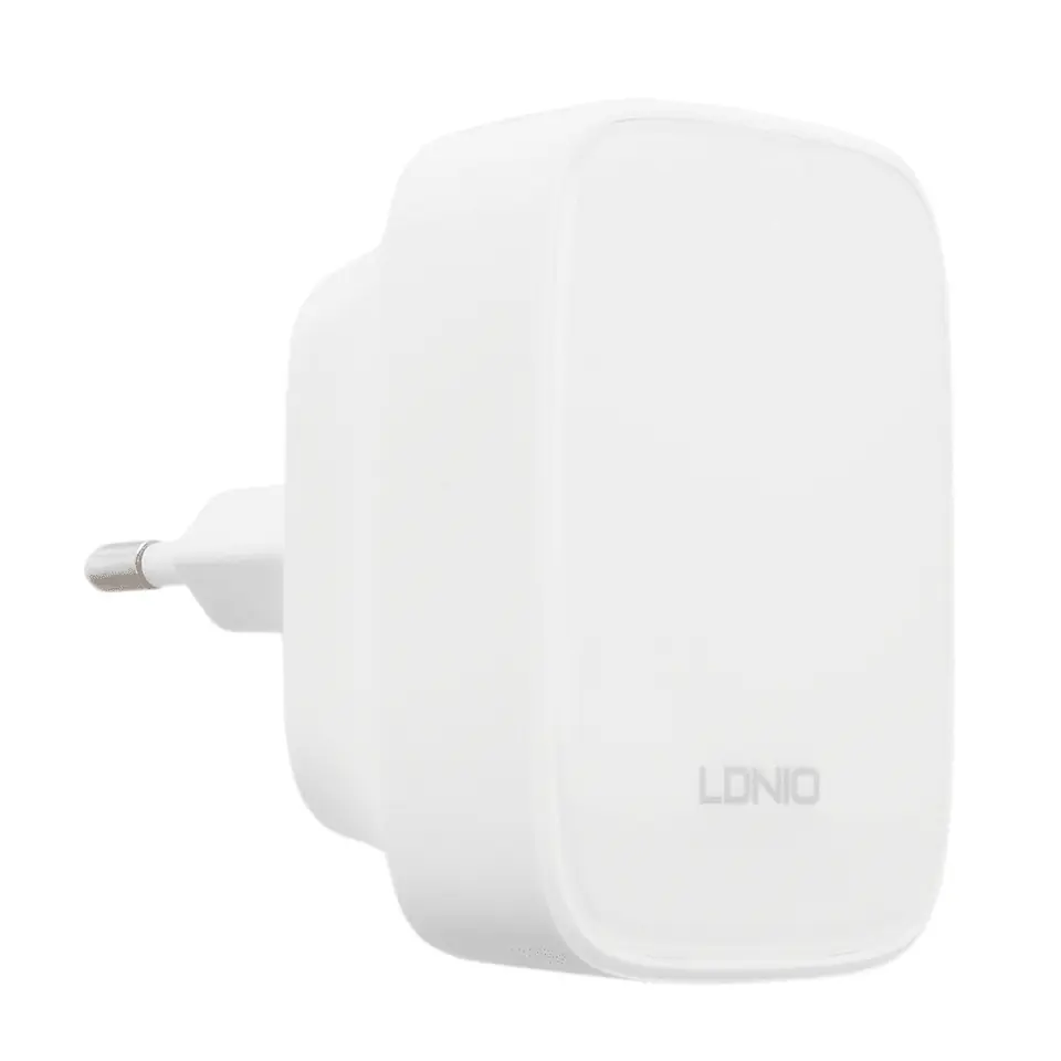 ⁨Ładowarka 32W 3 porty USB PD QC Ldnio Q334 white⁩ w sklepie Wasserman.eu