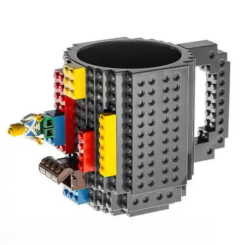 ⁨Brick mug⁩ at Wasserman.eu