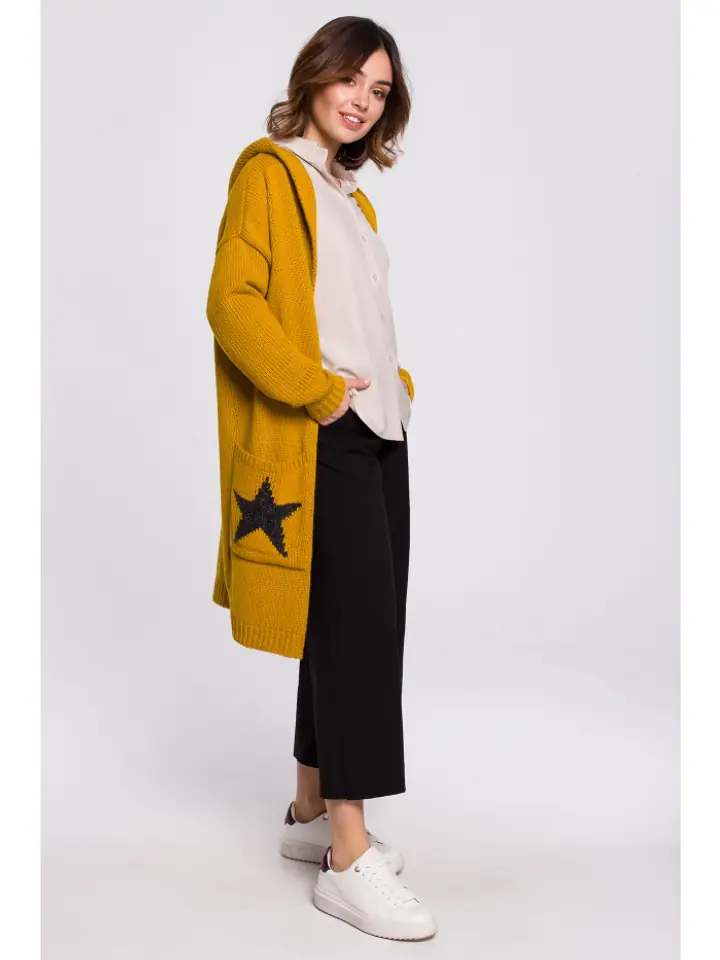 ⁨BK063 Kardigan z motywem gwiazdy - miodowy (kolor miodowy, rozmiar L/XL)⁩ w sklepie Wasserman.eu