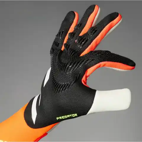 ⁨Rękawice bramkarskie adidas Predator PRO M (kolor Biały. Czarny. Pomarańczowy, rozmiar 7.5)⁩ w sklepie Wasserman.eu