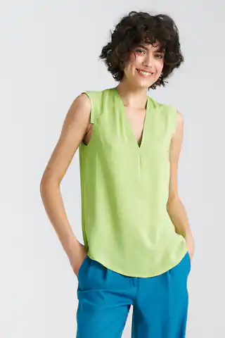 ⁨Bluzka bez rękawów, z dekoltem V - limonka - B161 (kolor limonka, rozmiar 42)⁩ w sklepie Wasserman.eu